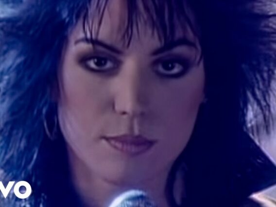 Joan Jett & the Blackhearts – I Hate Myself for Loving You (Official Video)
