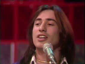 10cc   Rubber Bullets   TOTP   25 12 1973