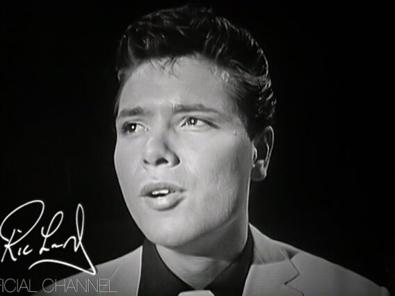 Cliff Richard & The Shadows – Fall In Love With You (The Cliff Richard Show, 21.05.1960)