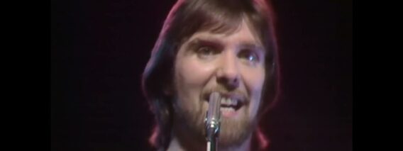 Dr Hook   When Youre In Love With A Beautiful Woman   TOTP   25 12 1979