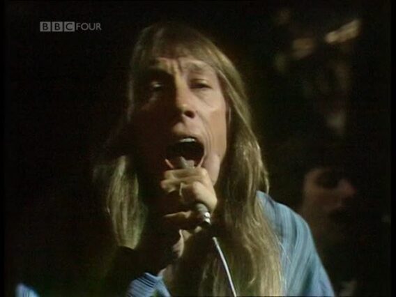 Exile   Kiss You All Over   TOTP   31 08 1978