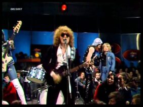 Mott The Hoople – Roll Away The Stone (1974) HD 0815007