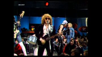 Mott The Hoople – Roll Away The Stone (1974) HD 0815007