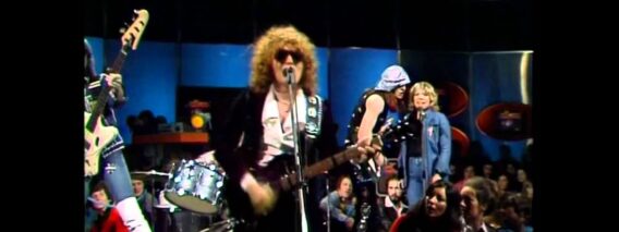 Mott The Hoople – Roll Away The Stone (1974) HD 0815007