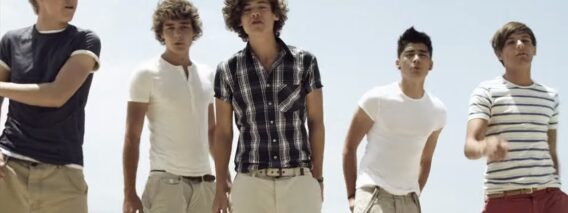 One Direction – What Makes You Beautiful (Official Video)