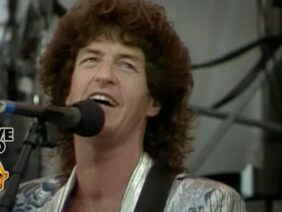 REO Speedwagon – Cant Fight This Feeling (Live Aid 1985)