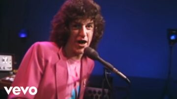 REO Speedwagon – Keep on Loving You (Video Version)