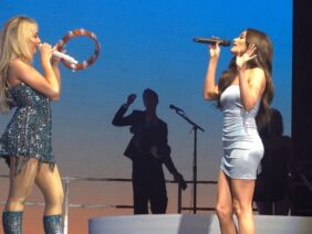 Sabrina Carpenter and Kacey Musgraves cover These Boots Are Made for Walkin – Outside Lands 2024