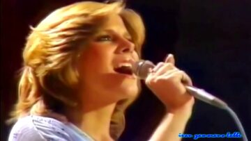 Debby Boone – You Light Up My Life (1977)