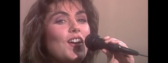 Laura Branigan – Gloria (Official Music Video)