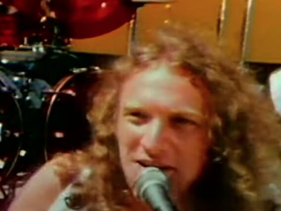 Foreigner – Feels Like The First Time (Official Music Video)