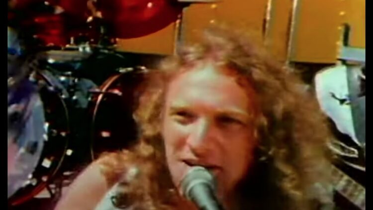 Foreigner – Feels Like The First Time (Official Music Video)
