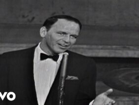 Frank Sinatra – You Make Me Feel So Young (Live At Royal Festival Hall / 1962)
