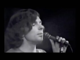 Here Comes the Night – Them – 1965 live