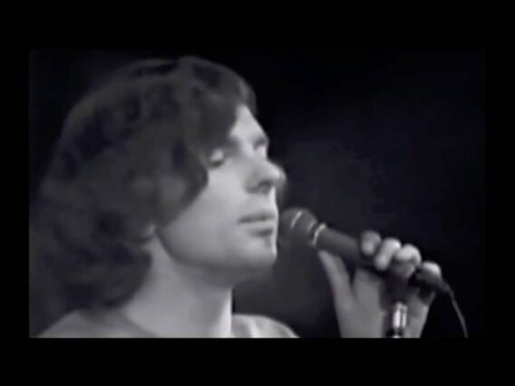 Here Comes the Night – Them – 1965 live