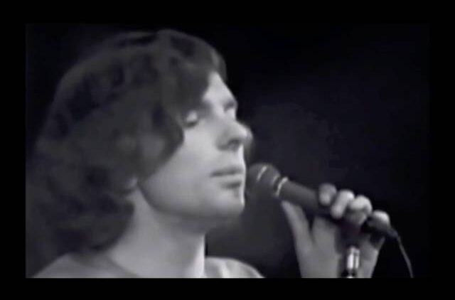 Here Comes the Night – Them – 1965 live
