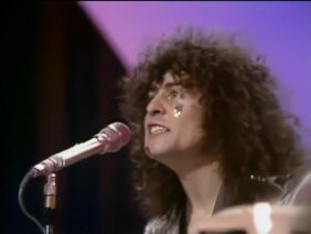 MARC BOLAN & T.REX – GET IT ON – TOP OF THE POPS – 27/12/71 (RESTORED)