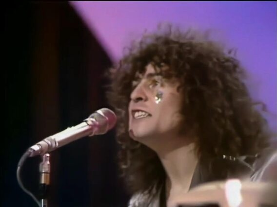 MARC BOLAN & T.REX – GET IT ON – TOP OF THE POPS – 27/12/71 (RESTORED)
