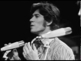 The Bee Gees – Massachusetts (1967)