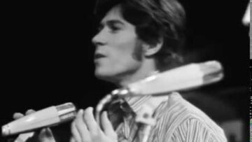 The Bee Gees – Massachusetts (1967)