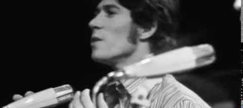 The Bee Gees – Massachusetts (1967)
