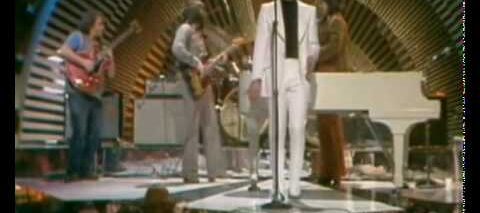 THE GUESS WHO – AMERICAN WOMAN – LIVE (1970) – HQ.flv