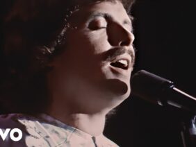 Scott Mckenzie – San Francisco (Official HD Video)