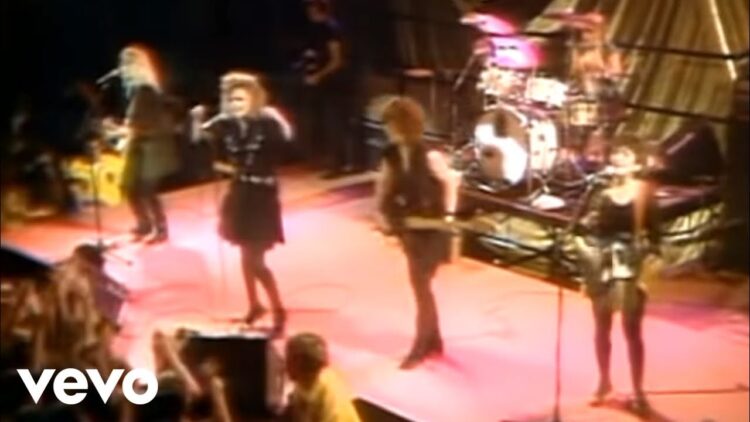The Go-Gos – We Got The Beat
