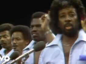 The Manhattans – Kiss and Say Goodbye