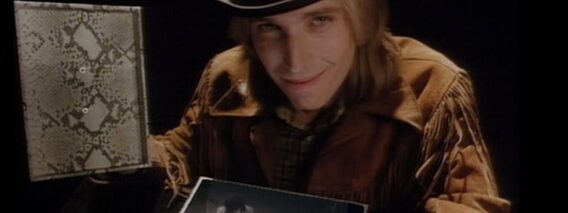 Tom Petty And The Heartbreakers – I Wont Back Down (Official Music Video)