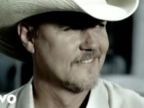 Trace Adkins – Youre Gonna Miss This (Official Music Video)