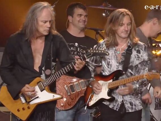 Lynyrd Skynyrd Sweet Home Alabama (Live In Atlantic City)