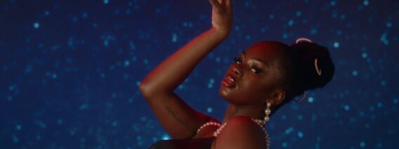 Nina Simone – I Put A Spell On You (Official Video)