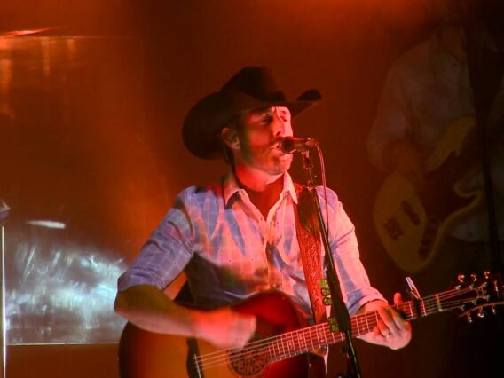 Aaron Watson – That Look (Live)