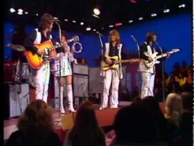 Kenny Rogers & The First Edition – Ruby, Dont Take Your Love To Town
