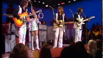 Kenny Rogers & The First Edition – Ruby, Dont Take Your Love To Town