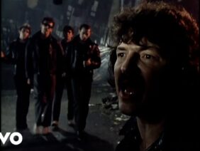 Toto – Rosanna (Official HD Video)