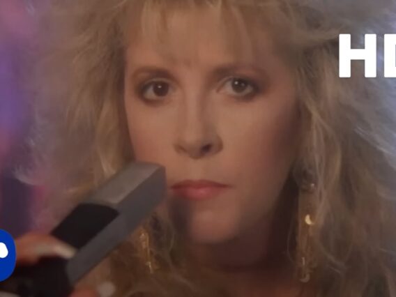 Fleetwood Mac – Seven Wonders (Official Music Video)
