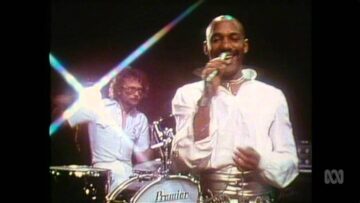 HOT CHOCOLATE – So You Win Again (1977)