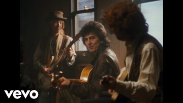 The Traveling Wilburys – End Of The Line (Official 4K Music Video)