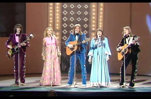 1972 UK: The New Seekers – Beg, Steal or Borrow (2nd place at Eurovision Song Contest in Edinburgh)