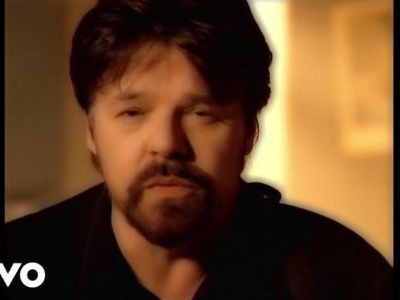 Bob Seger & The Silver Bullet Band – Night Moves (Official Video)