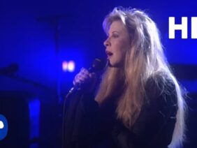 Fleetwood Mac – Landslide (Live) (Official Video) [HD]