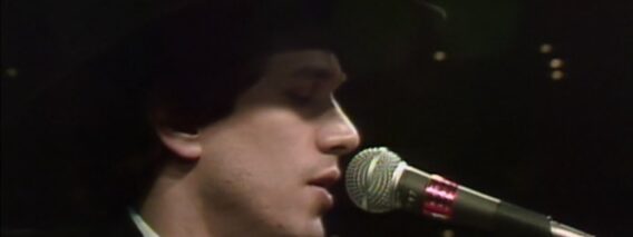 George Strait – Amarillo By Morning (Official Music Video)