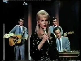 Tammy Wynette-Stand By Your Man (60s)