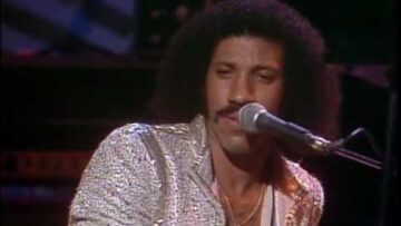 Commodores – Three Times A Lady [Live]
