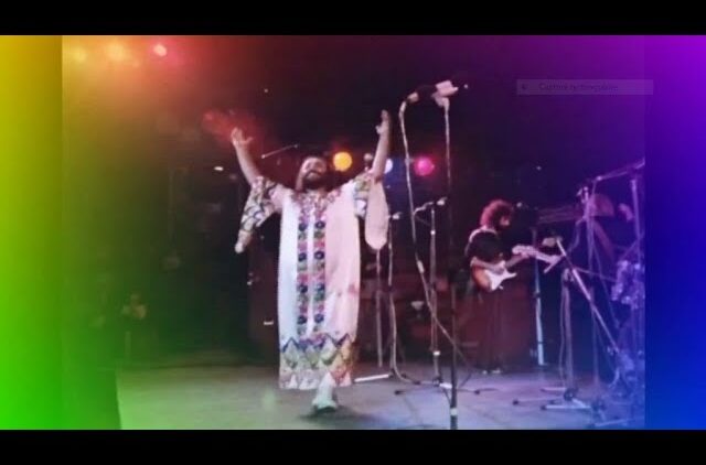 Demis Roussos – My Friend The Wind  Live at Royal Alber Hall London 30 Décember 1974