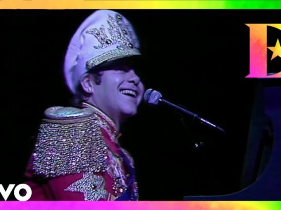 Elton John – Someone Saved My Life Tonight (Old Grey Whistle Test 1982)