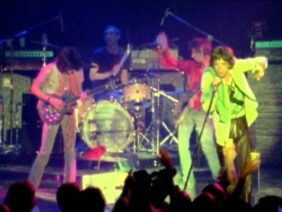 The Rolling Stones – Beast of Burden (Live) – OFFICIAL