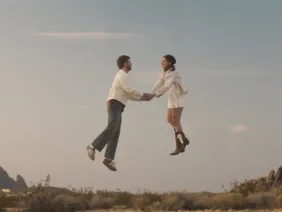 Alex Warren – Ordinary (Official Video)
